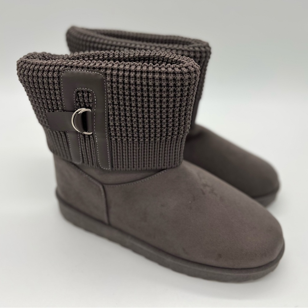 Avenue Women's Wide Width Helena Hug Boot 10 W Gray